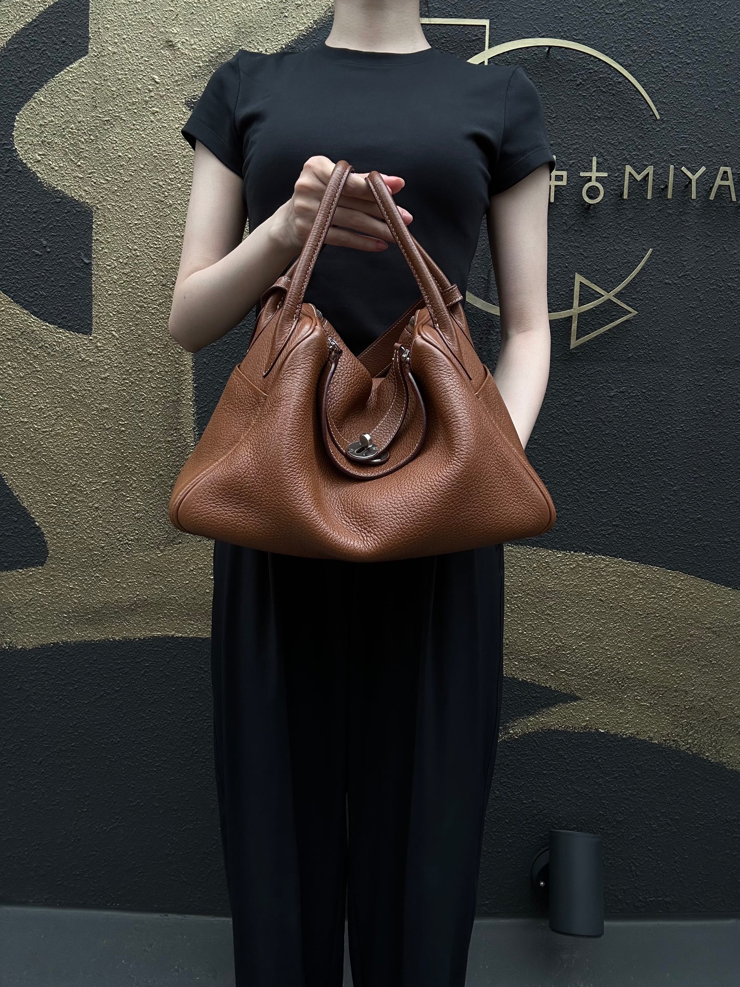 HERMES Lindy Calf Leather Handbag Brown Silver-Tone Hardware