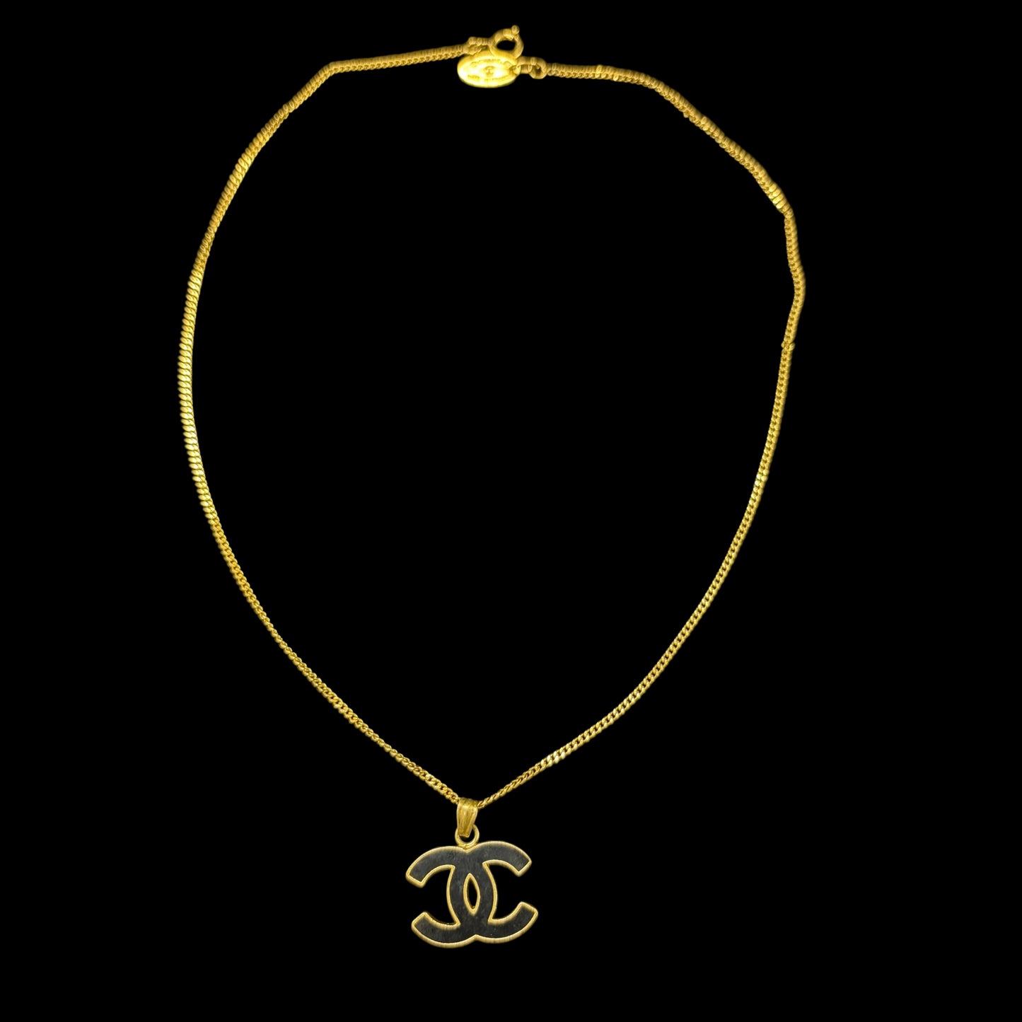 CHANEL CC Logo Black Enamel Pendant Necklace Gold Tone Metal Thin Snake Chain Vintage Classic Elegant Design