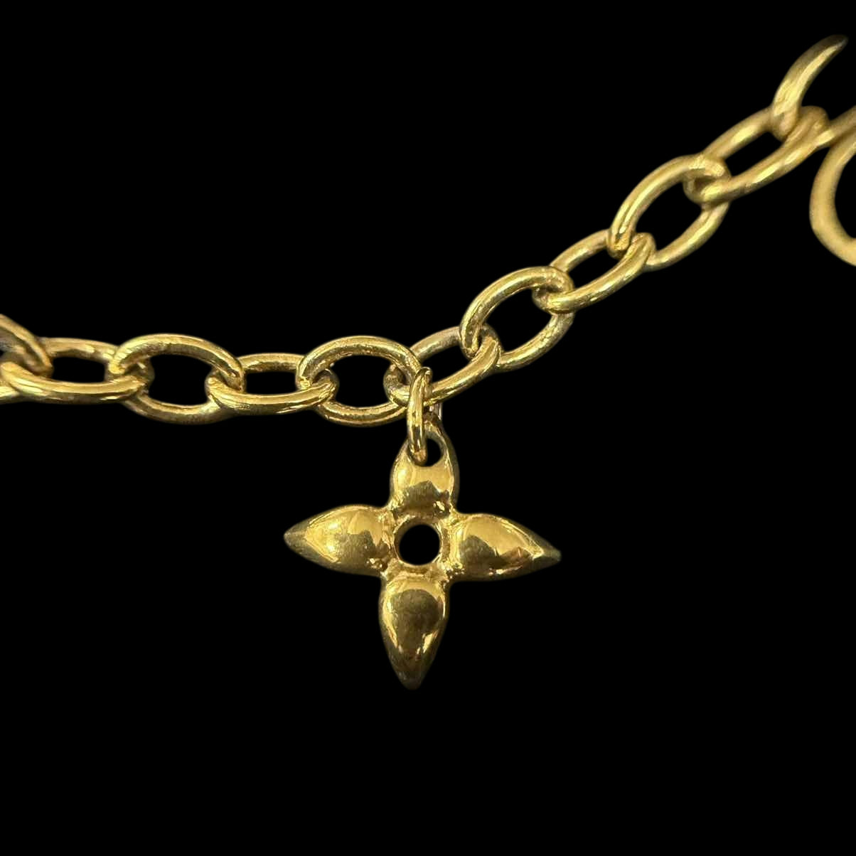 LOUISVUITTON LOUISVUITTON Blooming Necklace, Gold Hardware