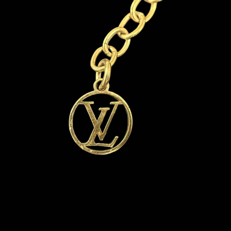 LOUIS VUITTON Essential V Necklace Gold Tone Metal