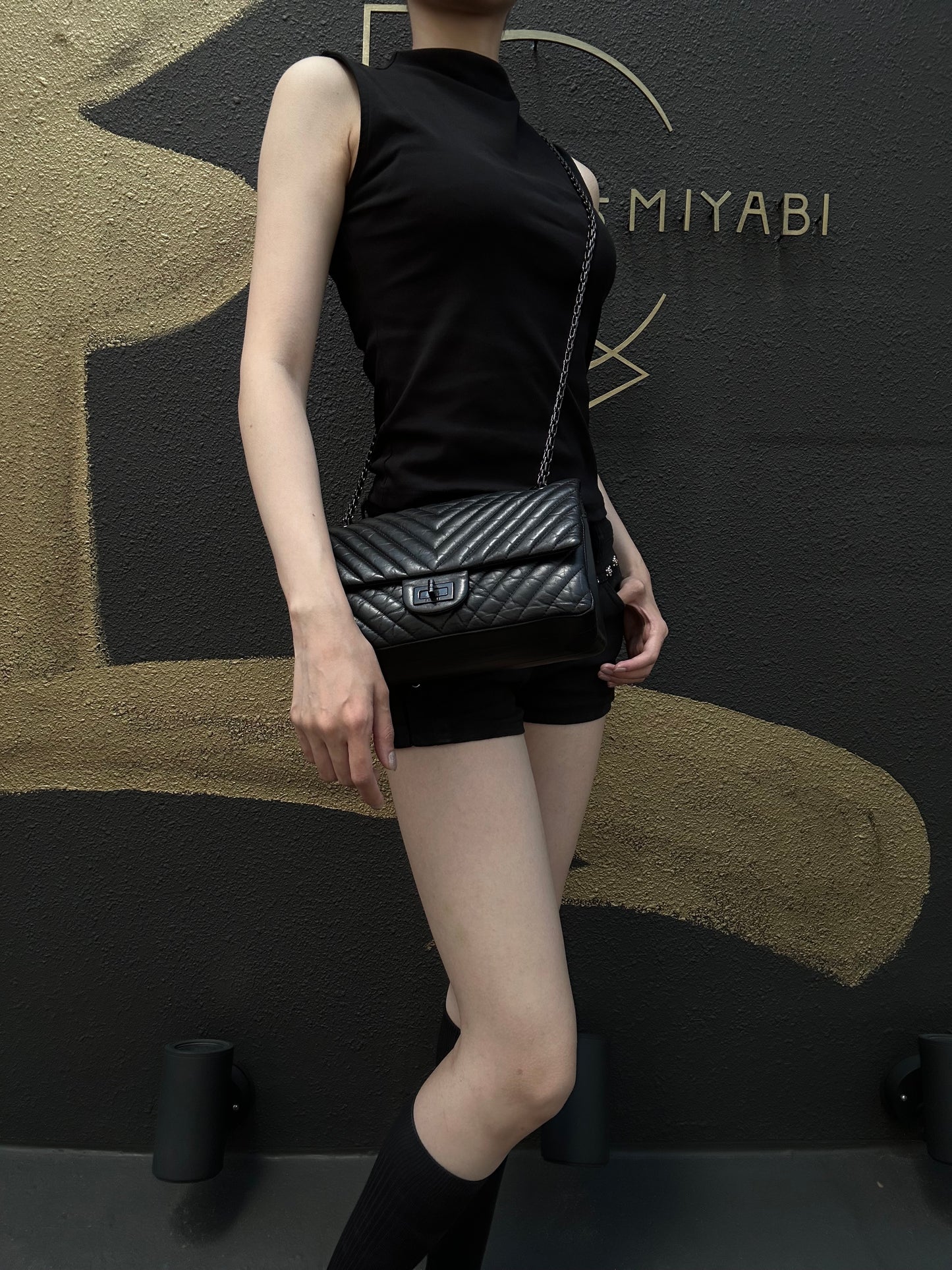 CHANEL 2.55 Chevron V-stitch Calfskin Shoulder Bag Black Black Hardware