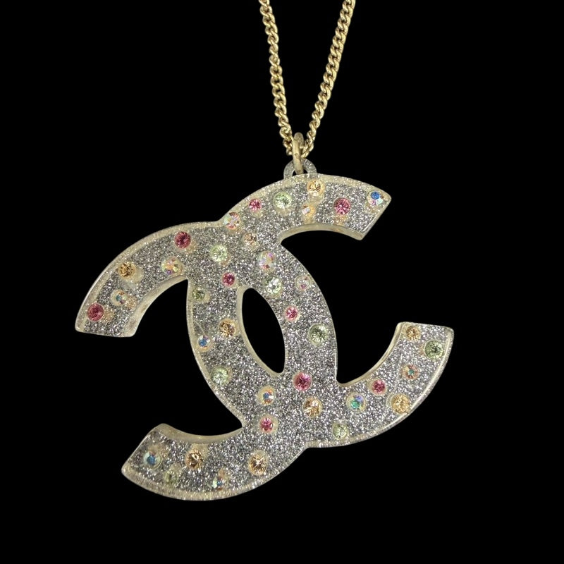 CHANEL CC Logo Necklace Accessory Gold Metal Chain Multi-color Rhinestone Large Pendant Retro Glam Design