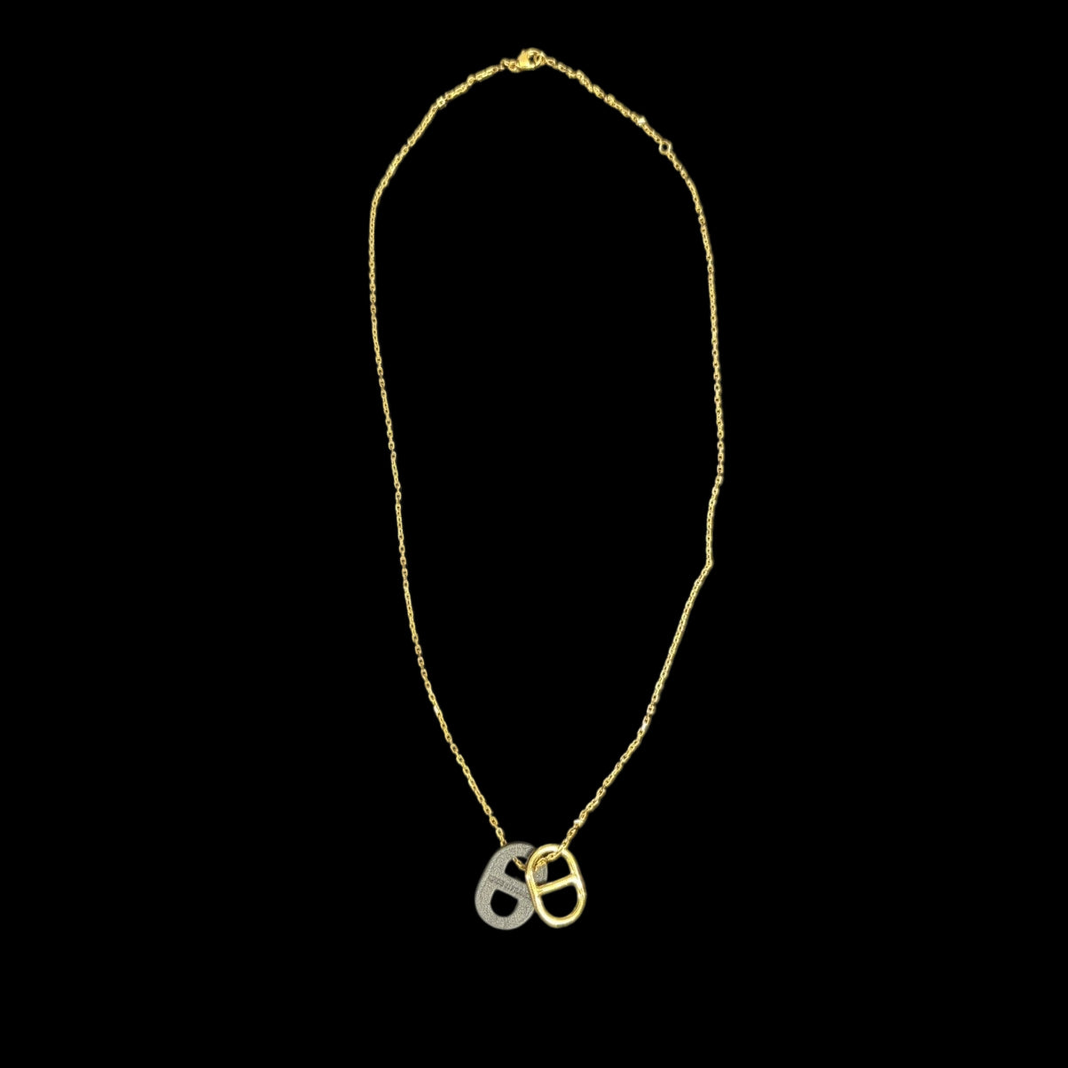HERMES Gold Alloy Pig Nose Pendant Necklace With Gold Hardware