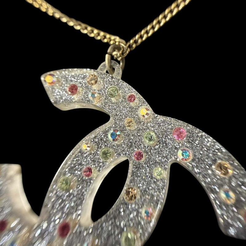 CHANEL CC Logo Necklace Accessory Gold Metal Chain Multi-color Rhinestone Large Pendant Retro Glam Design