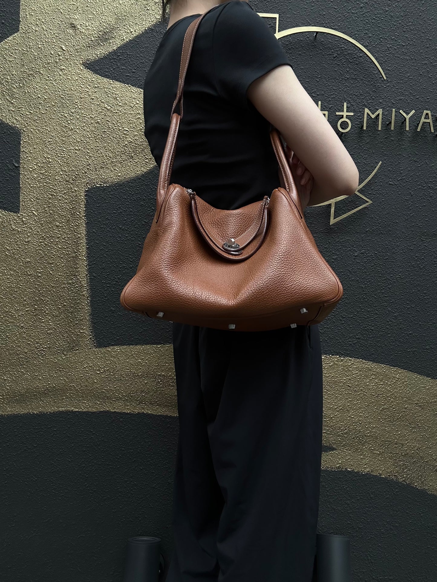 HERMES Lindy Calf Leather Handbag Brown Silver-Tone Hardware
