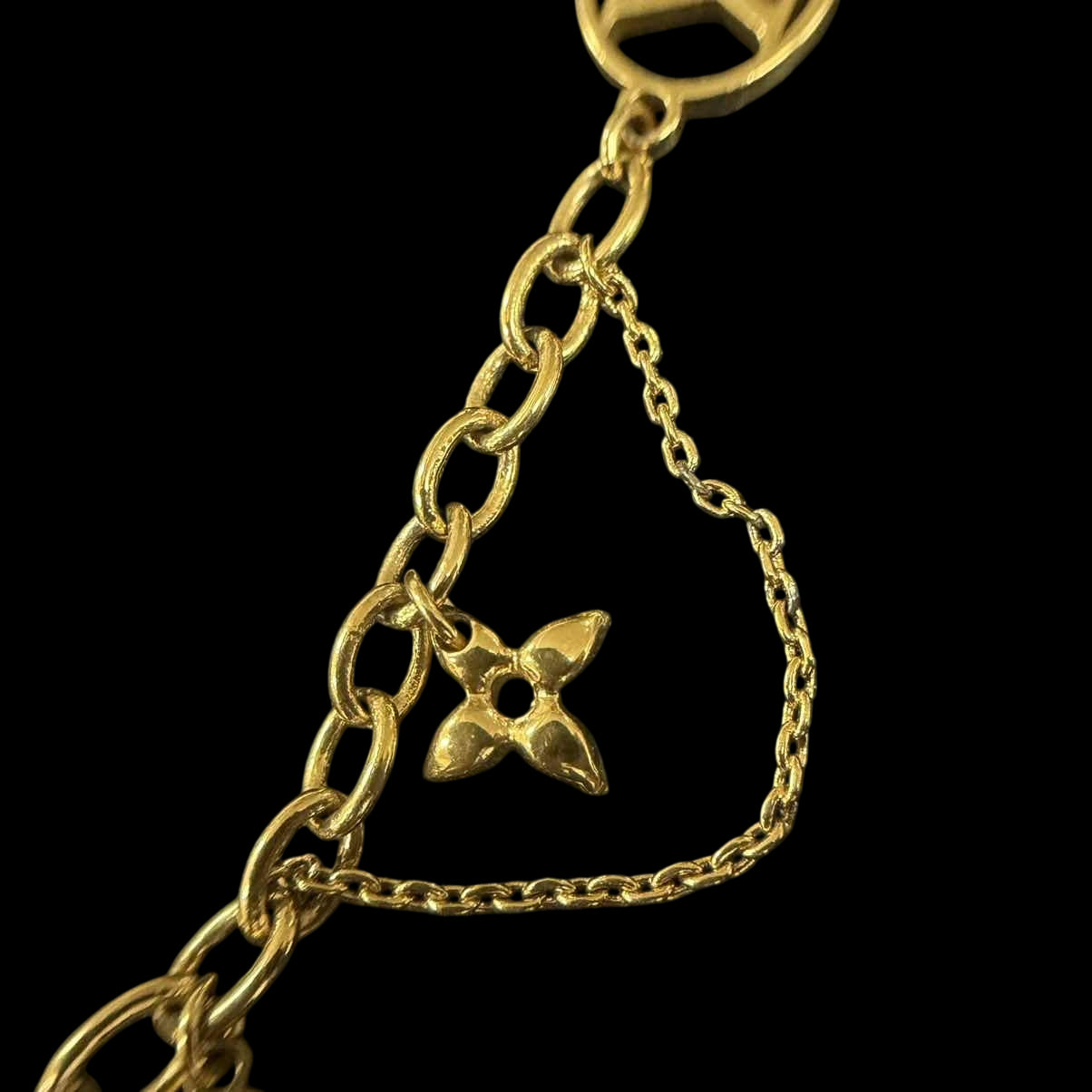 LOUISVUITTON LOUISVUITTON Blooming Necklace, Gold Hardware