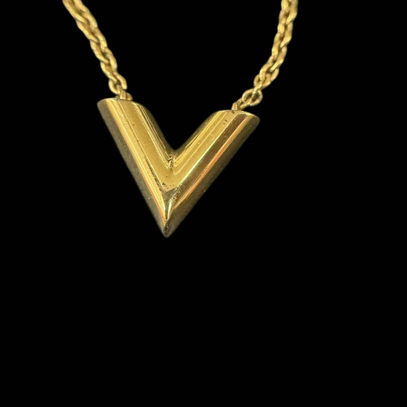 LOUIS VUITTON Essential V Necklace Gold Tone Metal