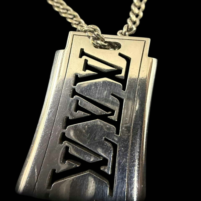 LOUIS VUITTON Collier Plaque LV Logo Pendant Necklace Silver Alloy Hardware
