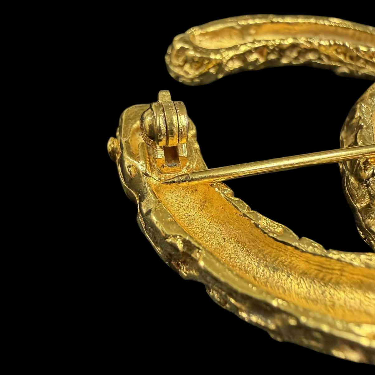 CHANEL CHANEL Brooch, Gold Hardware, CHANEL Gold Alloy Brooch