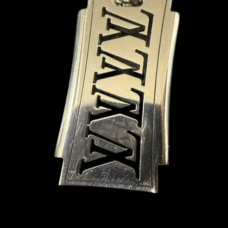 LOUIS VUITTON Collier Plaque LV Logo Pendant Necklace Silver Alloy Hardware