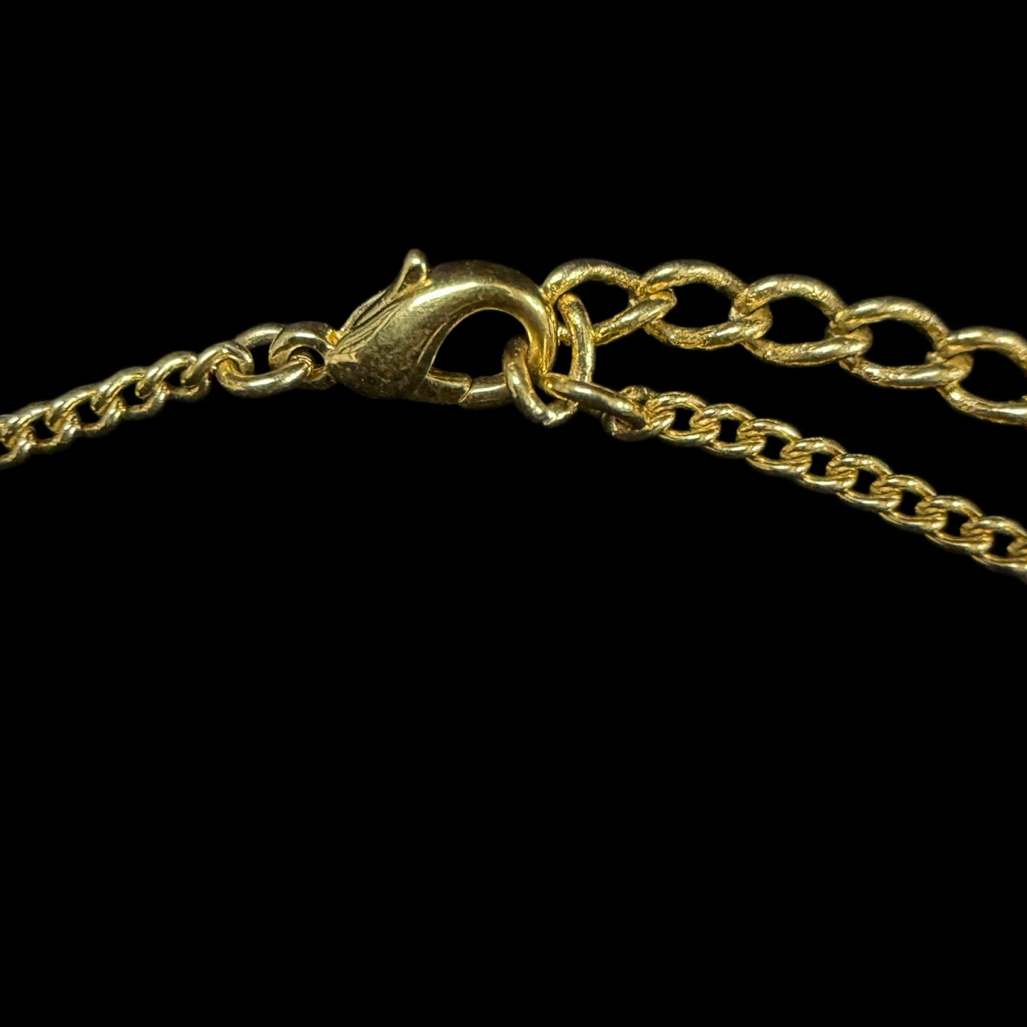 CHRISTIAN DIOR 3D Alphabet Logo Pendant Necklace Gold Tone Metal Thin Curb Chain Adjustable Extension With CD Charm Minimalist Casual Elegant Design